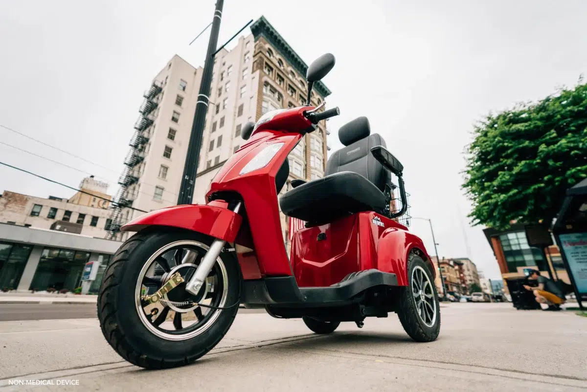 Baja Raptor 2 3-Wheel Recreational Scooter (Open Box) - Image 9