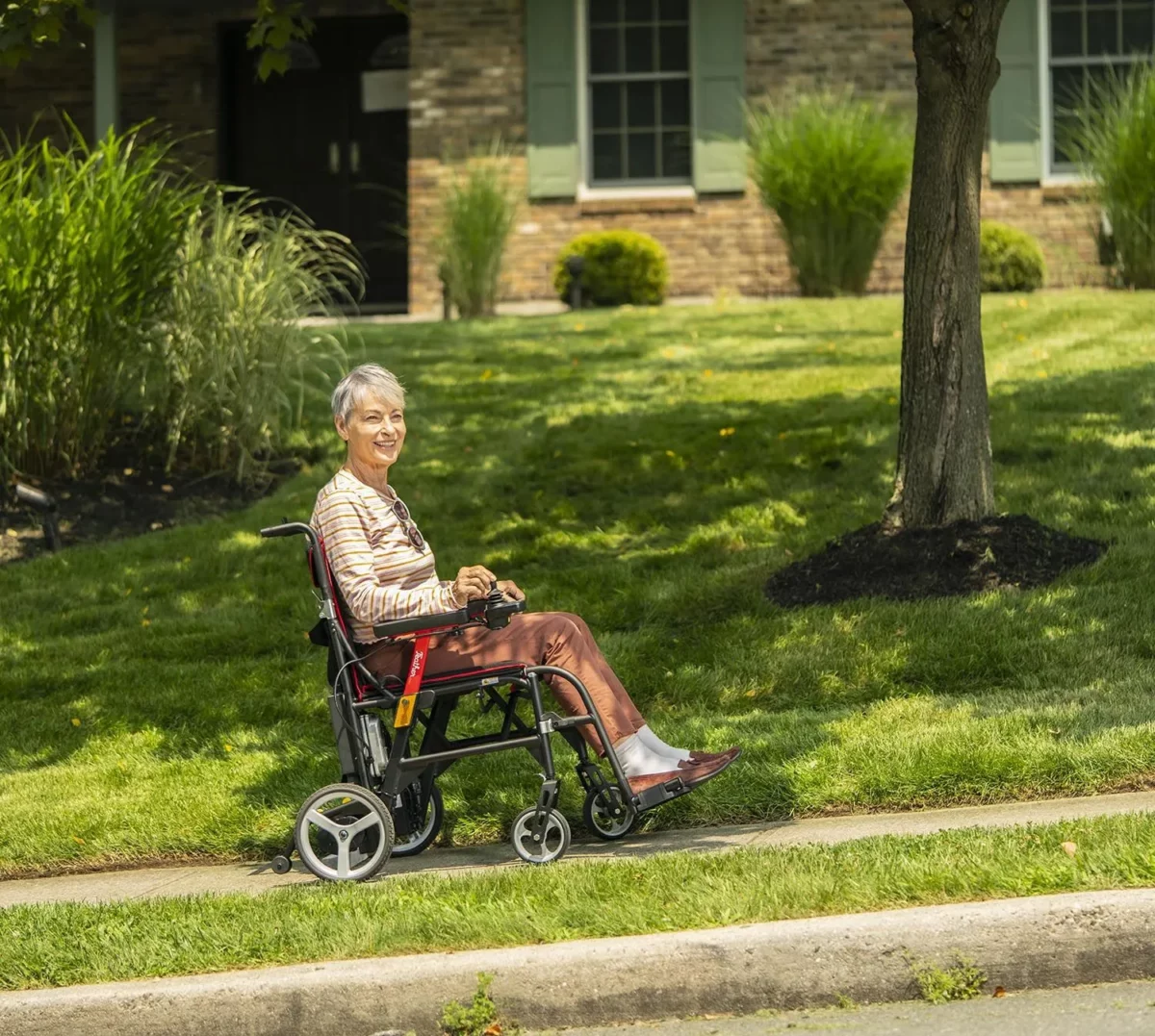 Feather Ultra-lightweight Power Wheelchair - Image 18